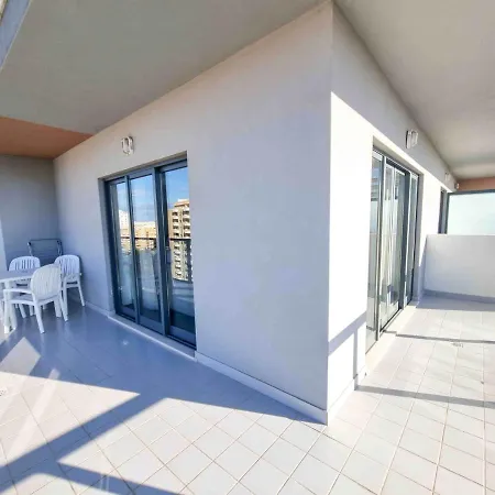 Rocha Tower Sunset شقة *