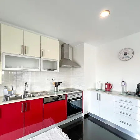 Rocha Tower Sunset Apartment *